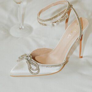 Bride White Satin Rhinestone Ankle Strap Pointed-toe Pumps - Size 8.5